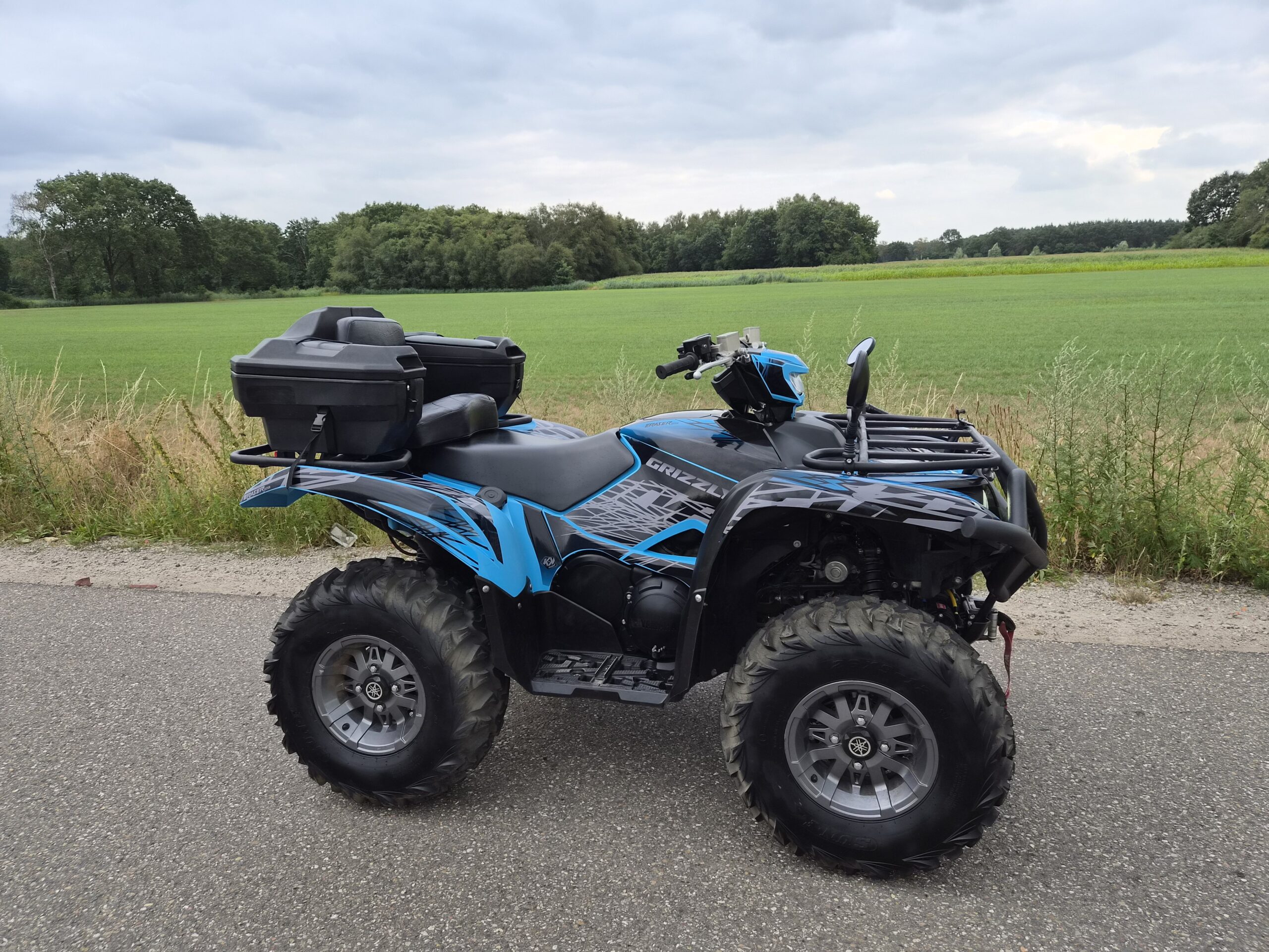 VERKOCHT Yamaha Grizzly 700 4x4 met auto kenteken - Afbeelding 2